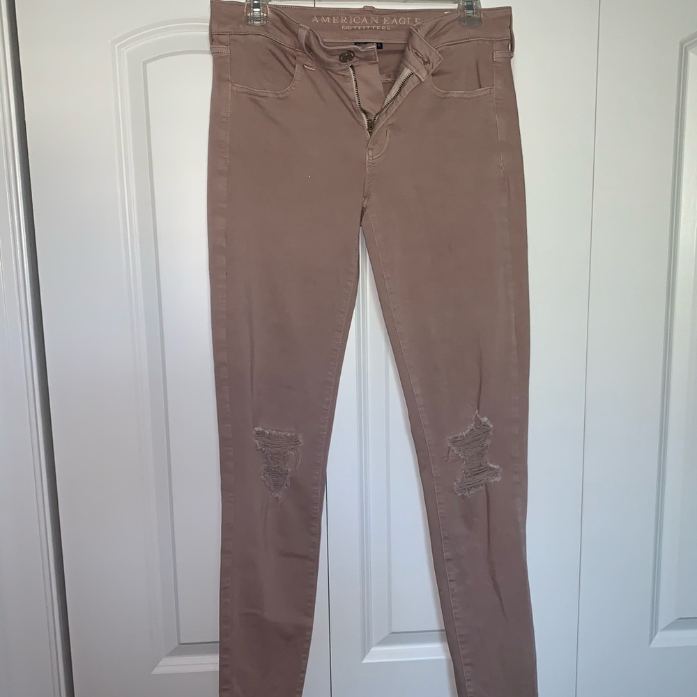 Pink American Eagle Distressed Jeggings